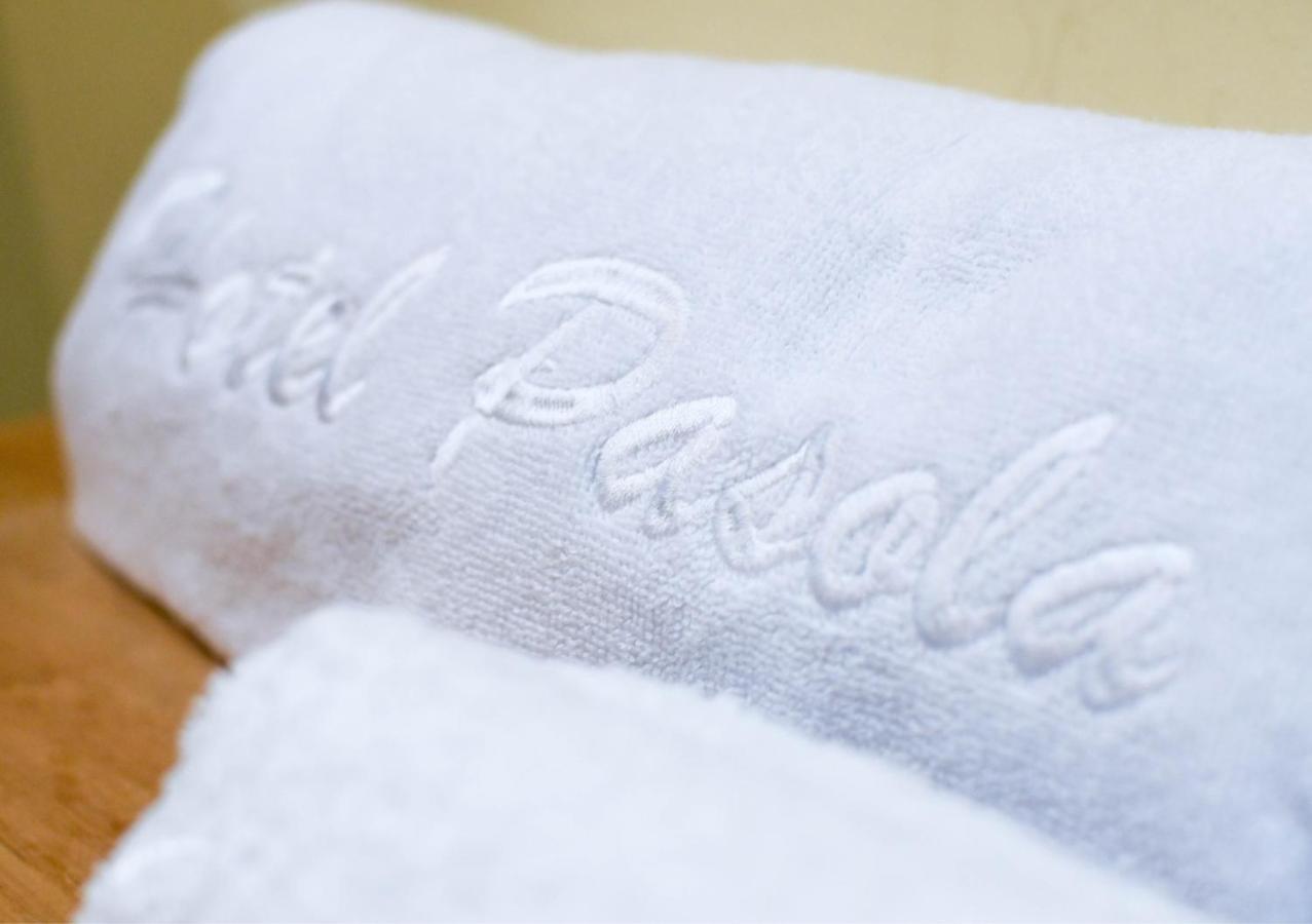 Pasola Hotel Waikelo Eksteriør billede